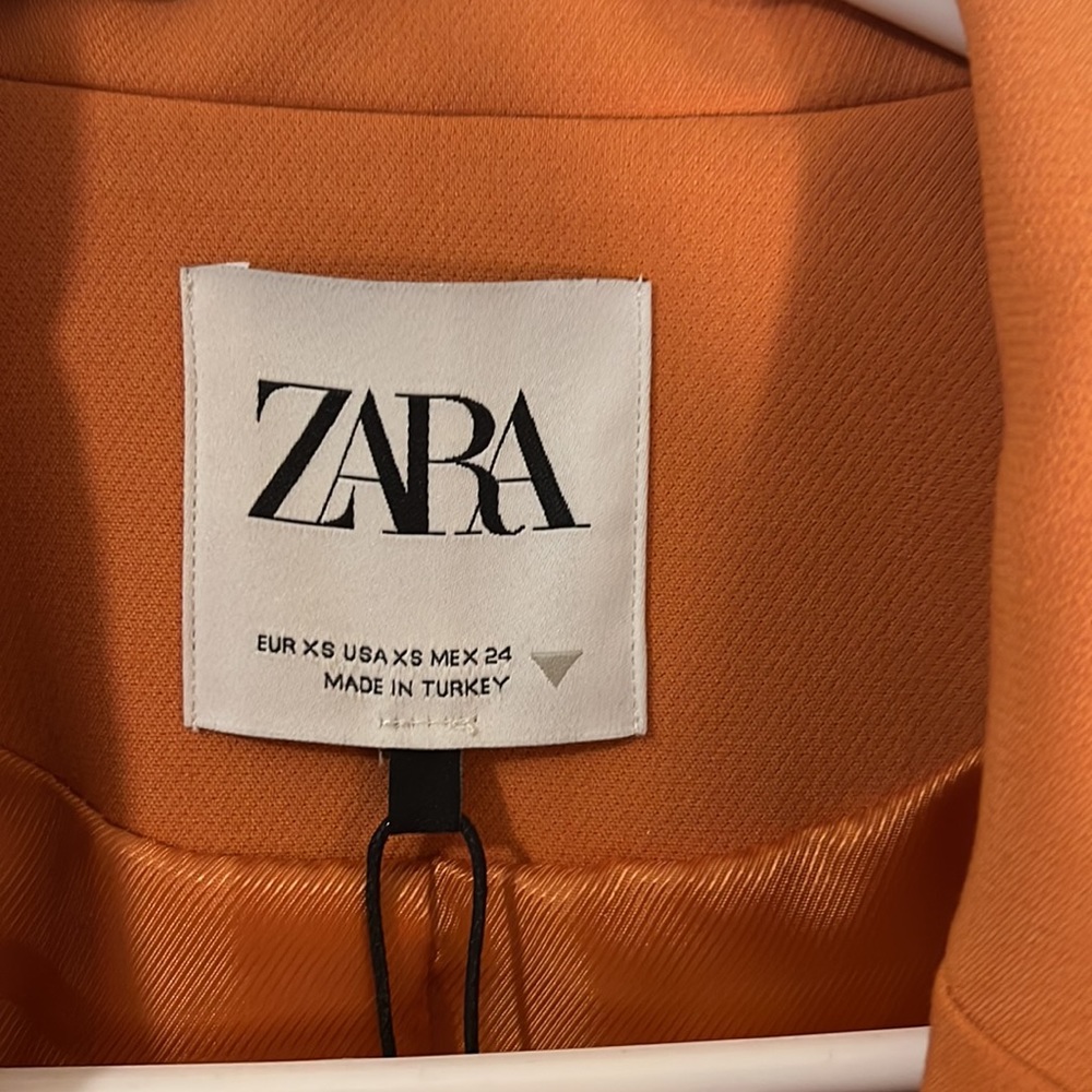 Zara Blazer - Picture 4 of 7